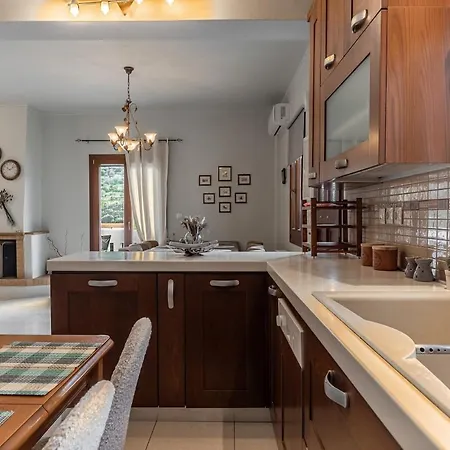 Serenity 3br Apartment Mélanes